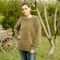 Hand Knit 100% pure angora Sweater olive green Fuzzy Crew Neck Handgestrickte pullover by Extravagantza