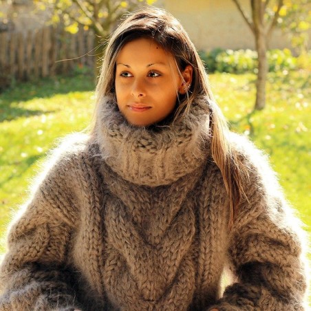 Hand Knit Mohair Sweater medium grey Fuzzy Turtleneck 10 strands by Extravagantza Handgestrickt pullover