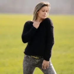 Hand Knit Mohair Sweater Black Fuzzy Crew Neck Handgestrickte pullover by Extravagantza