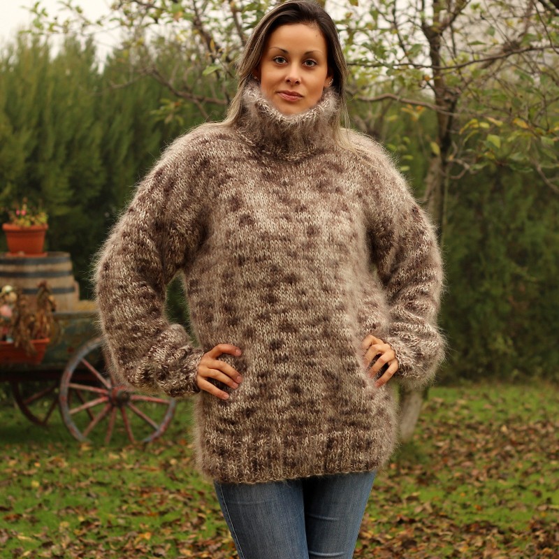 Hand Knit Mohair Sweater Brown White Mix Fuzzy Turtleneck Handgestrickt pullover