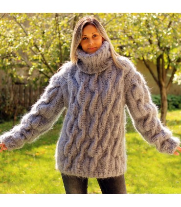 Chain Pattern Design Cable Hand Knit Mohair Sweater Light Gray Fuzzy Turtleneck