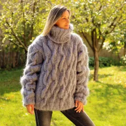 Chain Pattern Design Cable Hand Knit Mohair Sweater light gray Fuzzy Turtleneck Handgestrickt pullover by Extravagantza