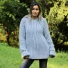 Hooded Cable Hand Knit Mohair Sweater Ribbed Light Gray Fuzzy Handgestrickt pullover