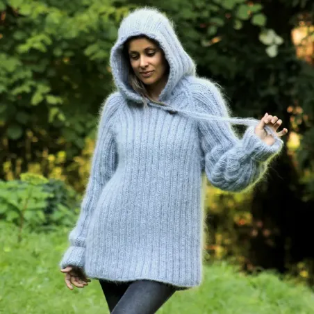 Hooded Cable Hand Knit Mohair Sweater Ribbed Light Gray Fuzzy Handgestrickt pullover