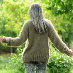 Hand Knit 100% pure angora Sweater olive green Fuzzy Turtleneck Handgestrickte pullover by Extravagantza