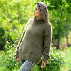 Hand Knit 100% pure angora Sweater olive green Fuzzy Turtleneck Handgestrickte pullover by Extravagantza