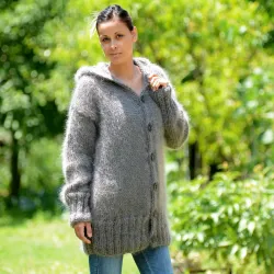 Grey hand Knit Mohair cardigan pink Handgestrickte pullover by Extravagantza