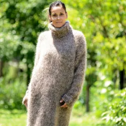 Hand Knitted Mohair Dress Brown Beige Mix Fetish Sweater Turtleneck Handgestrickte pullover by EXTRAVAGANTZA.