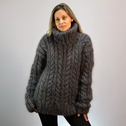 Cable Hand Knit Mohair Sweater dark gray Fuzzy Turtleneck Handgestrickt pullover by Extravagantza