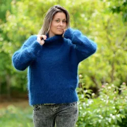 Hand Knit 100% pure angora Sweater blue Fuzzy Turtleneck Handgestrickte pullover by Extravagantza