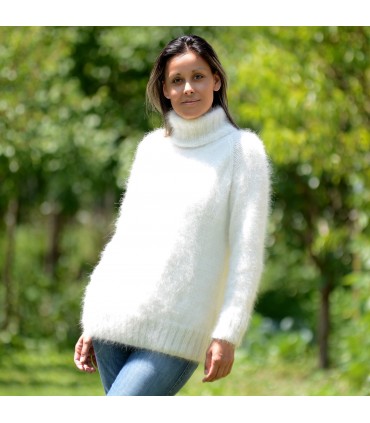 100% Pure Angora Hand Knit Sweater White Turtleneck