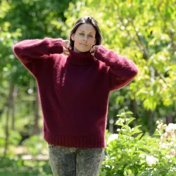 Hand Knit 100% pure angora Sweater Red Fuzzy Turtleneck Handgestrickte pullover by Extravagantza