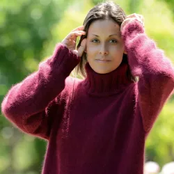 Hand Knit 100% pure angora Sweater Red Fuzzy Turtleneck Handgestrickte pullover by Extravagantza