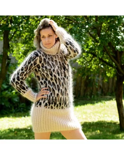 Hand Knitted Mohair dress leopard pattern Fuzzy Turtleneck Handgestrickt pullover by Extravagantza