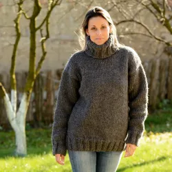 Chunky Hand Knit 100 % wool Sweater dark grey handmade Turtleneck Handgestrickt pullover by Extravagantza