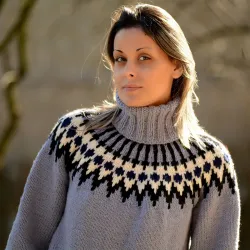 Icelandic Nordic Hand Knit 100 % wool Sweater dark grey handmade Turtleneck Handgestrickt pullover by Extravagantza