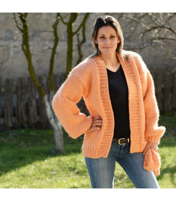 Chunky Hand Knit 100 % wool cardigan Sweater peach color handmade v-neck Handgestrickt pullover by Extravagantza