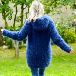 Ribbed Hand Knit Mohair Sweater black hooded Fuzzy Turtleneck Handgestrickt pullover by Extravagantza