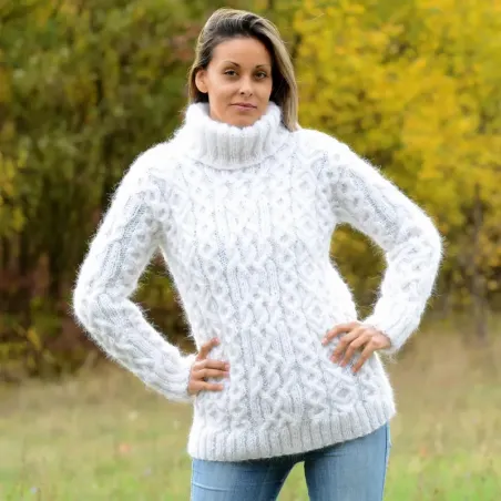 Cable Hand Knit Mohair Sweater white Fuzzy Turtleneck pullover