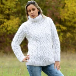 Cable Hand Knit Mohair Sweater white Fuzzy Turtleneck pullover