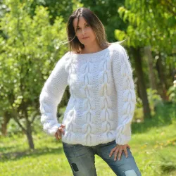 Cable Hand Knitted Mohair Sweater White Fuzzy Crew neck