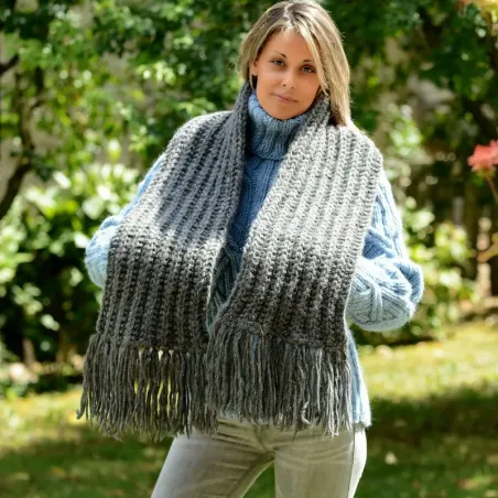 Hand Knitted Wool Cable Scarf Soft Pinc Color Shawl with fringe