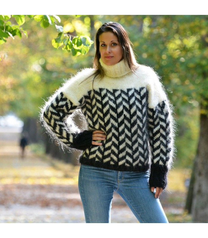 Turtleneck Sexy Hand Knitted Mohair Sweater Black and White Color