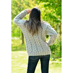 Cable Hand Knitted Chunky 100 % Pure Wool Turtleneck Sweater Light Gray Jumper