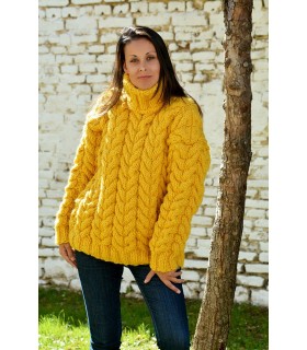 Cable Hand Knitted Chunky 100 % Pure Wool Turtleneck Sweater Yellow Pullover