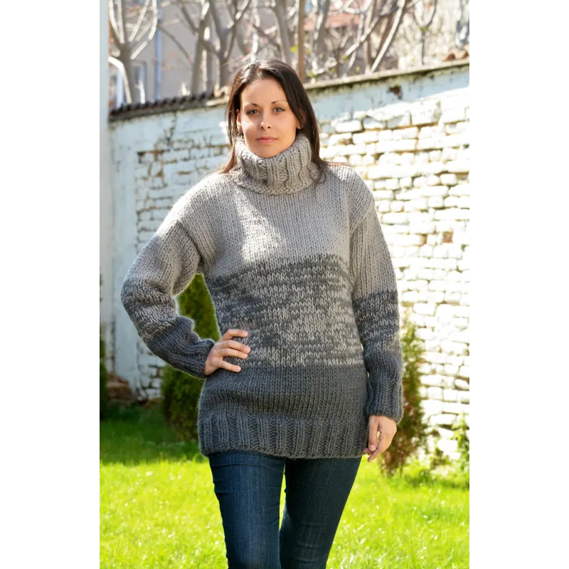 Grey Striped Hand Knit 100 % Wool Sweater Turtleneck Pullover