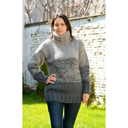 Grey Striped Hand Knit 100 % Wool Sweater Turtleneck Pullover